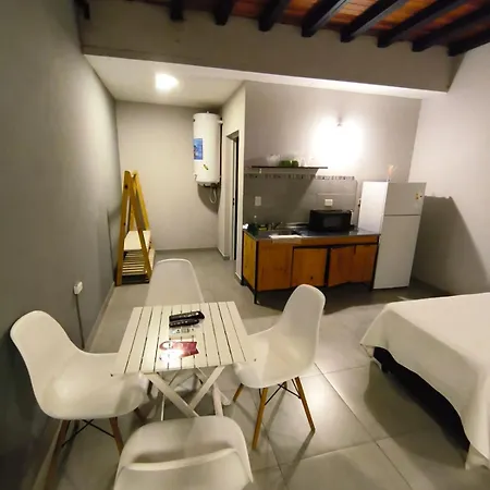 Los Lirios Apart & Suite Puerto Iguazu Exterior photo