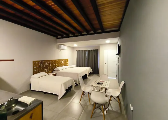 Los Lirios Apart & Suite
